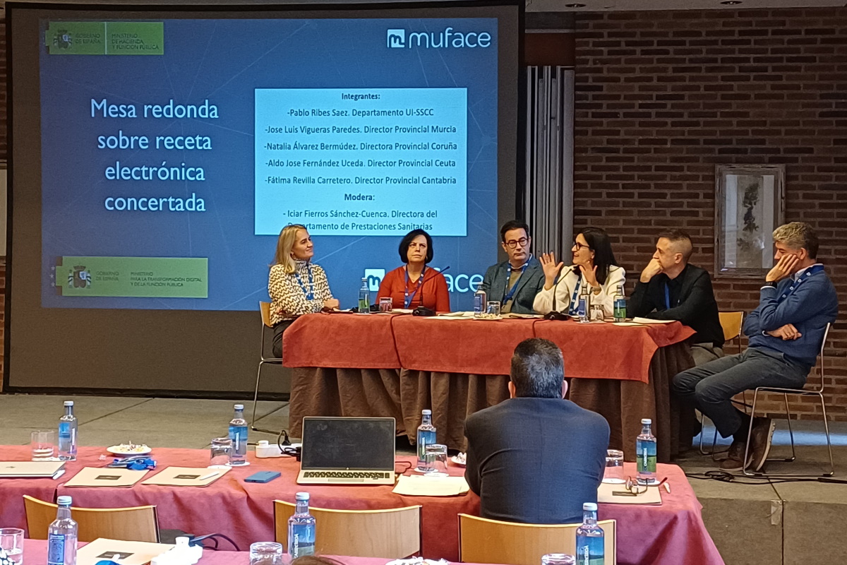 Mesa redonda sobre la receta electrónica concertada