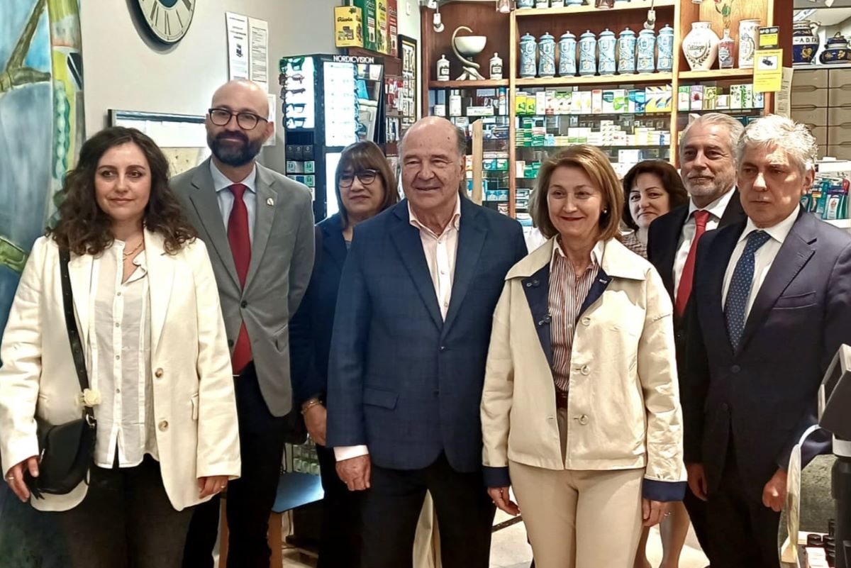 Acto de primera dispensación de e-receta en León