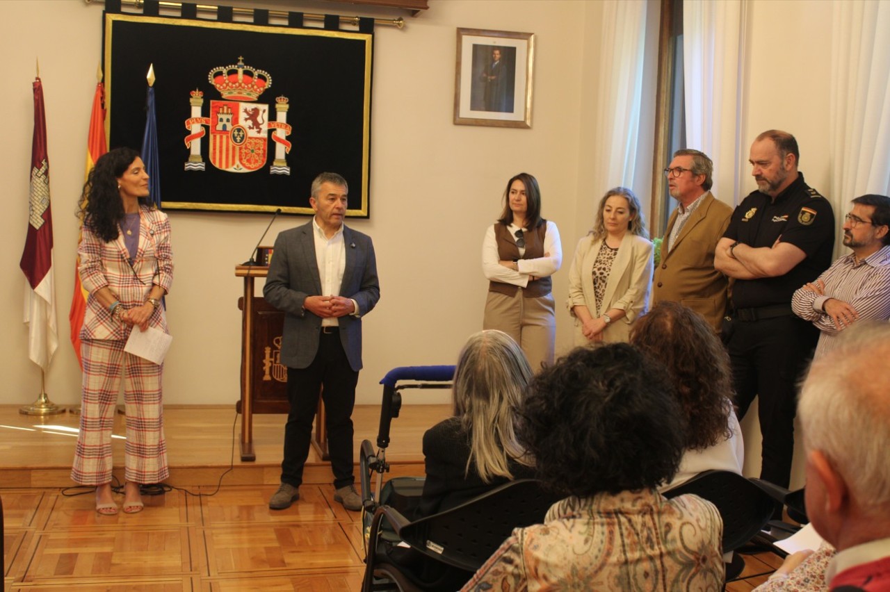 El subdelegado del Gobierno en Albacete, Miguel Juan Espinosa, dio la bienvenida a los asistentes.