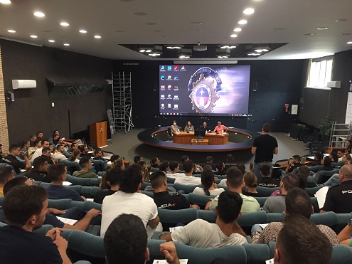 Charla bienvenida MUFACE alumnos policía Ávila